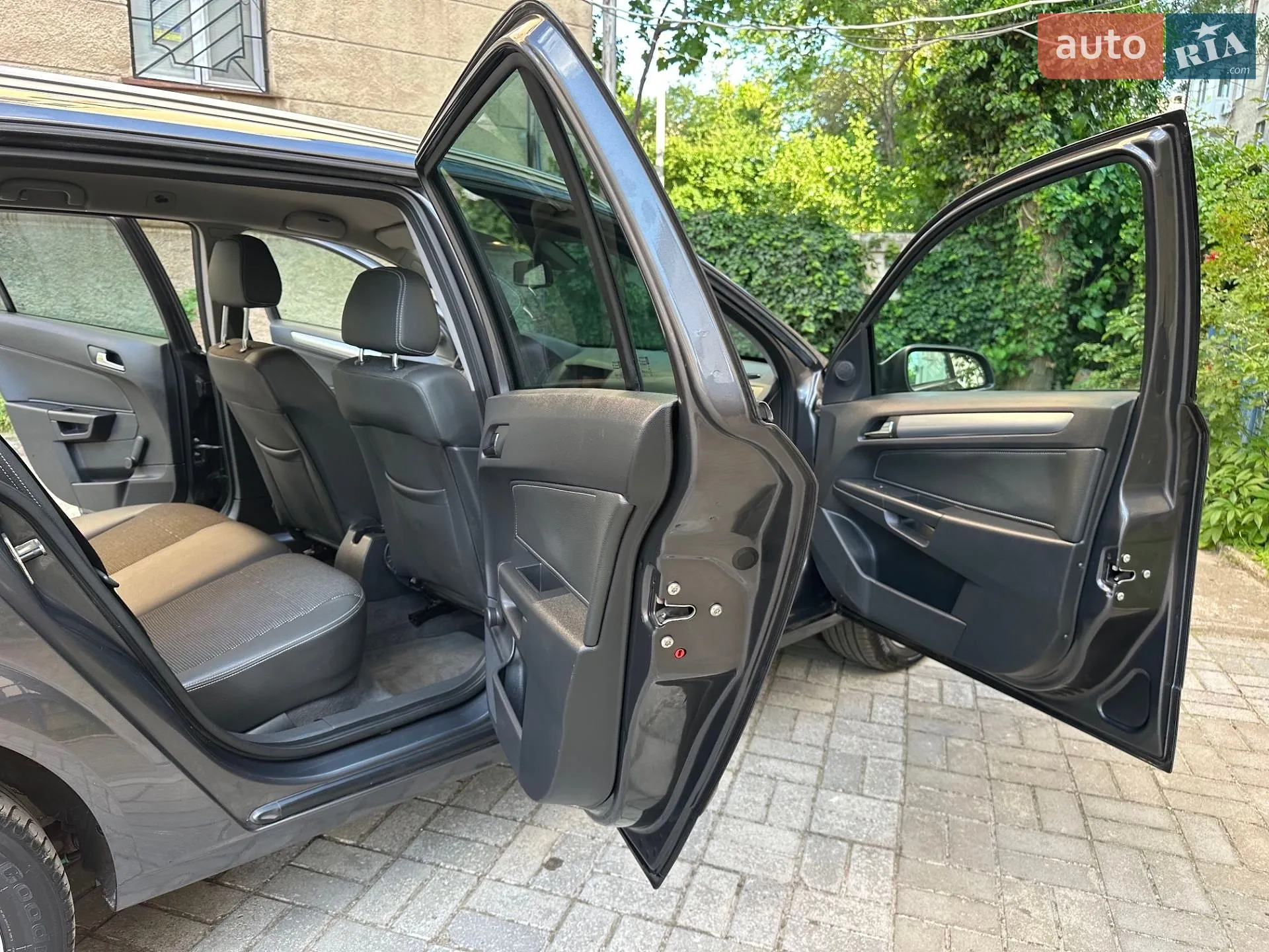 2010 Opel Astra - мініатюра 42