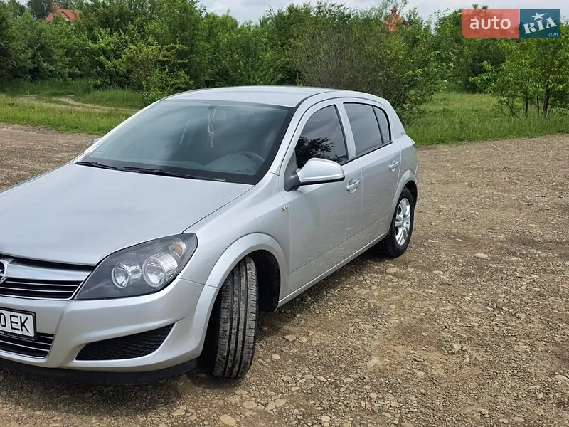 Opel Astra 2010