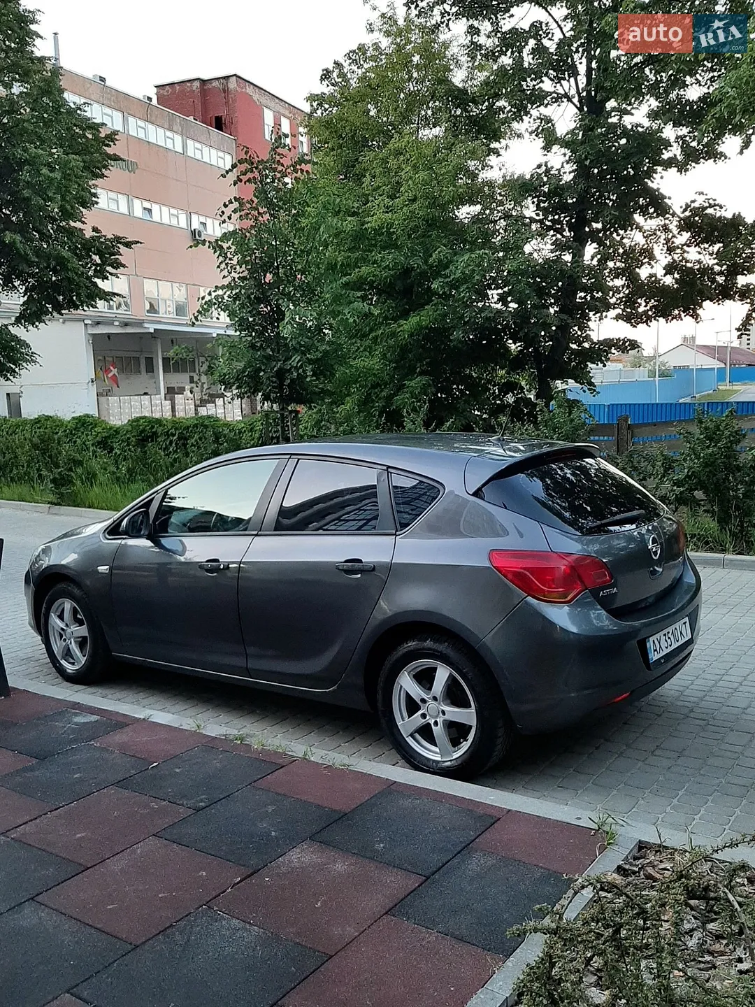 2011 Opel Astra - мініатюра 2
