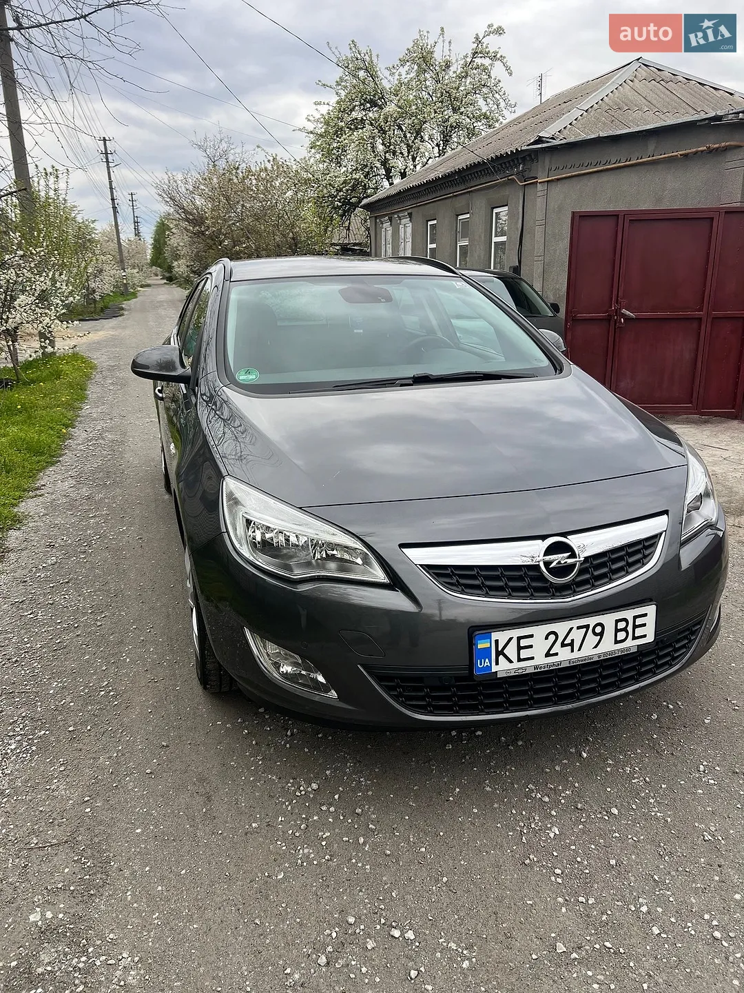 2011 Opel Astra - фото 1
