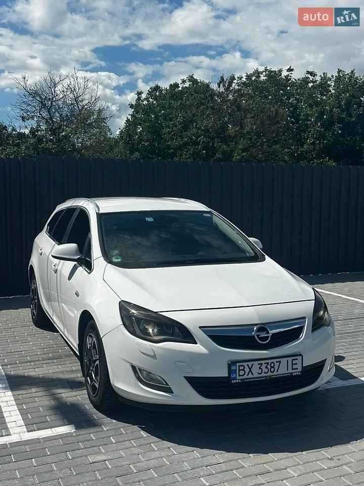 2011 Opel Astra - мініатюра 13