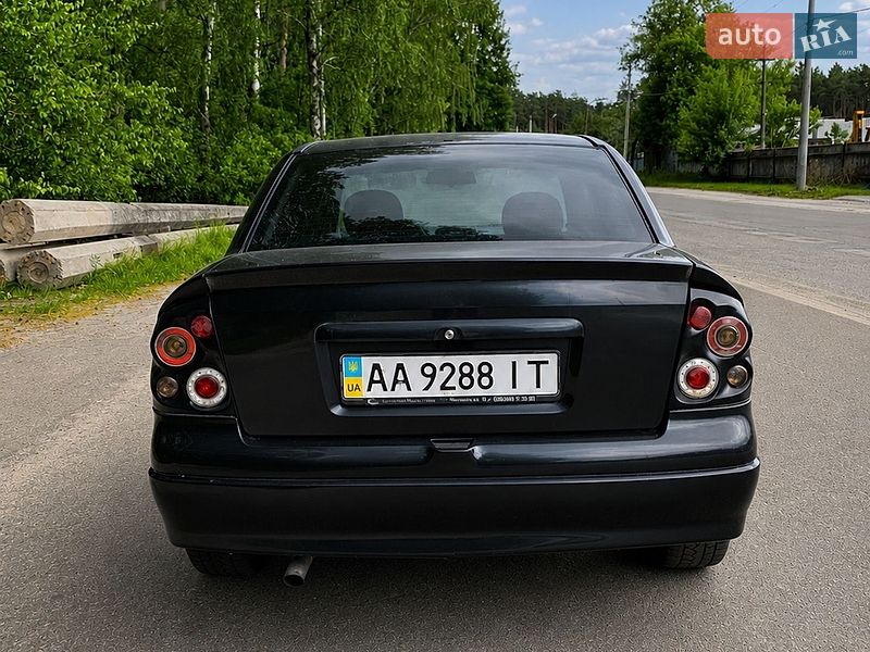 Седан Opel Astra 2006 в Киеве