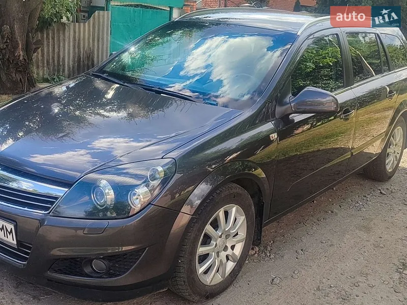 Opel Astra 2010