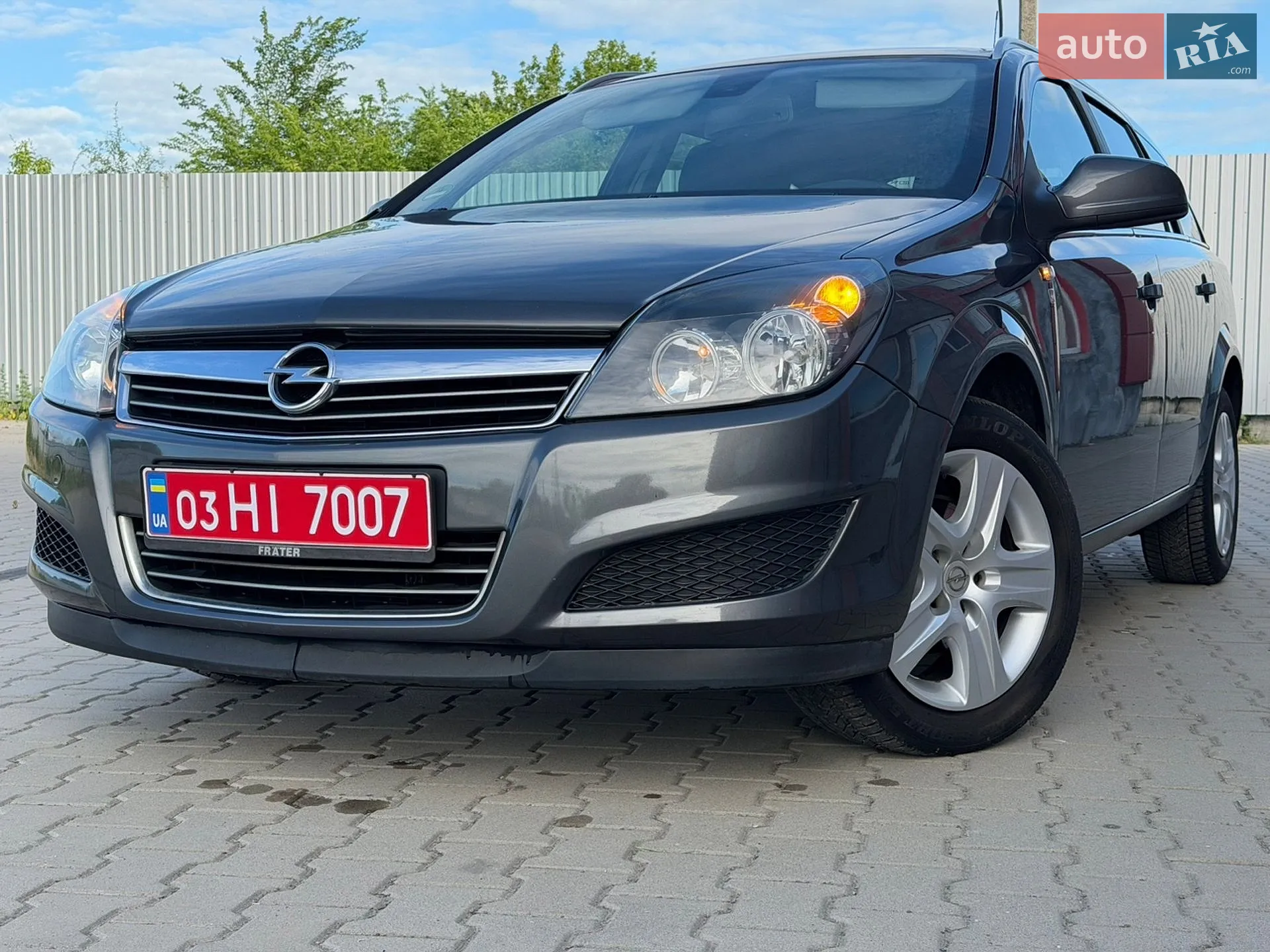 2010 Opel Astra - мініатюра 2