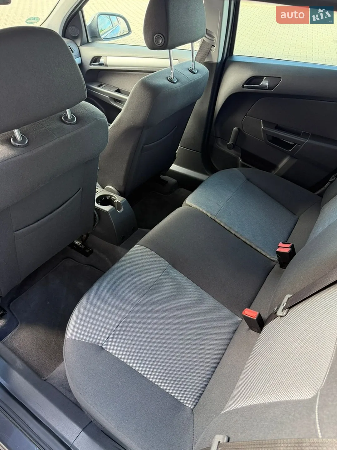 2010 Opel Astra - мініатюра 42