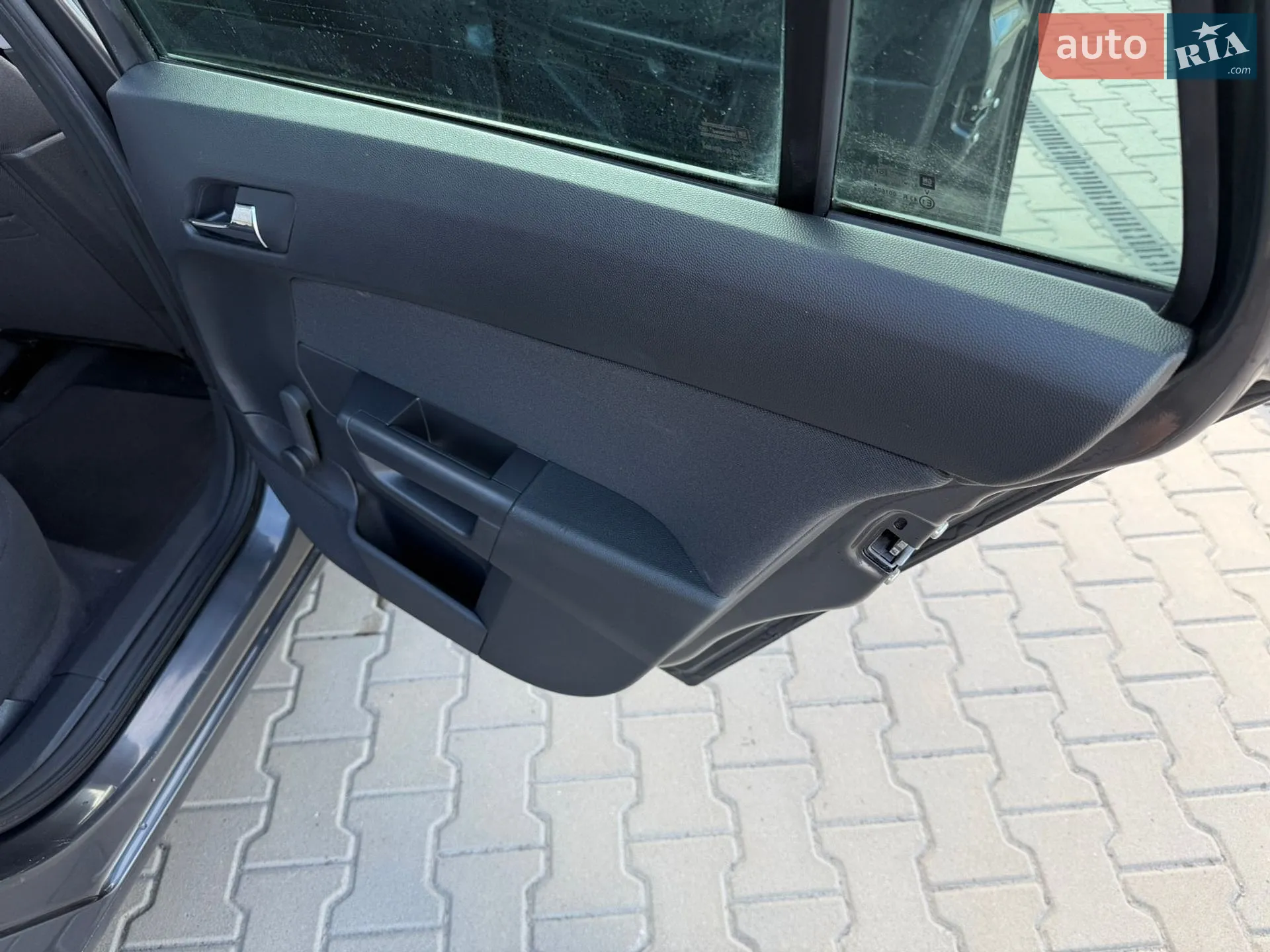 2010 Opel Astra - мініатюра 47