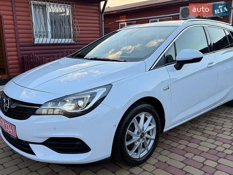 Opel Astra 2020