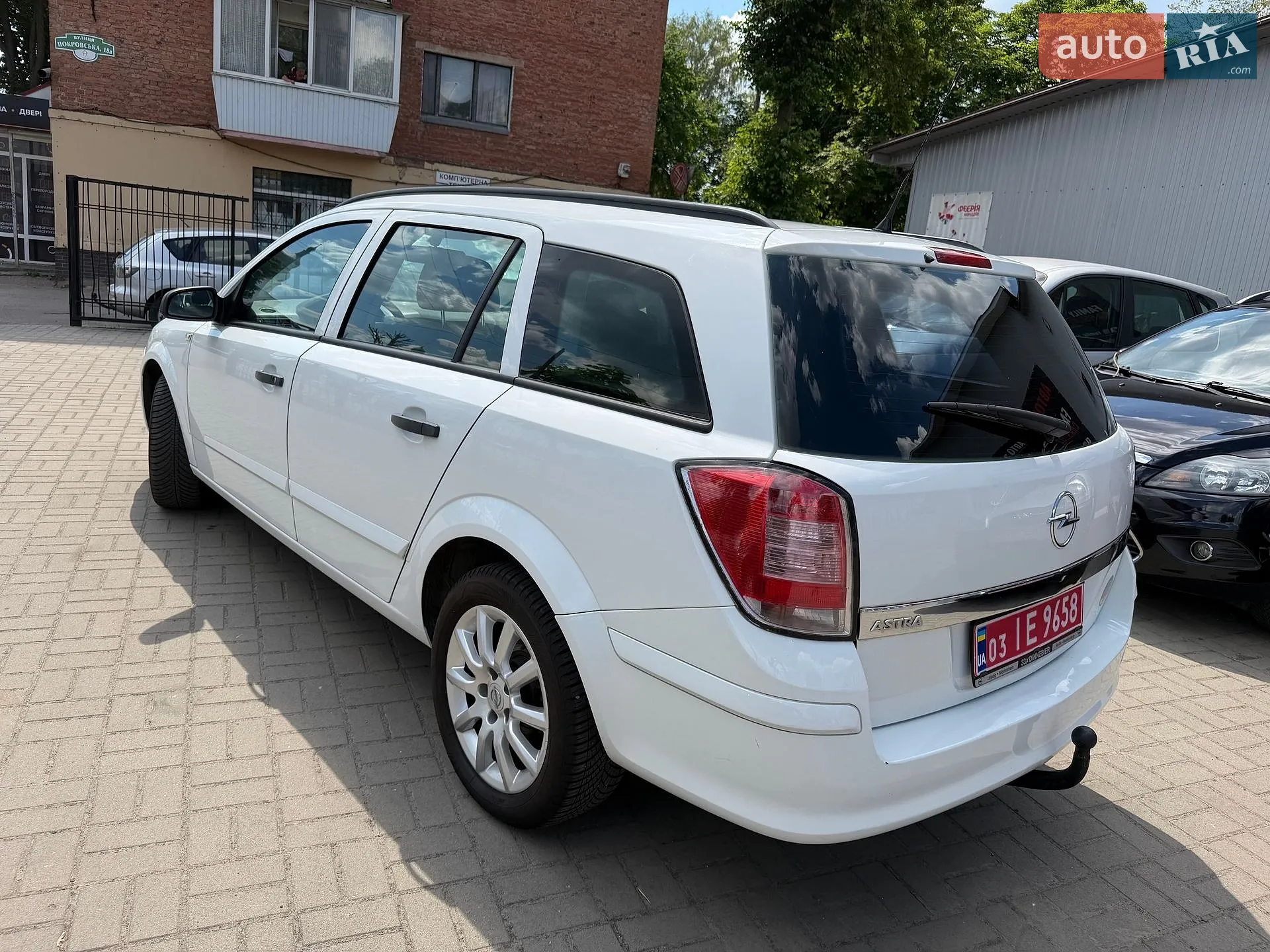 2010 Opel Astra - мініатюра 12