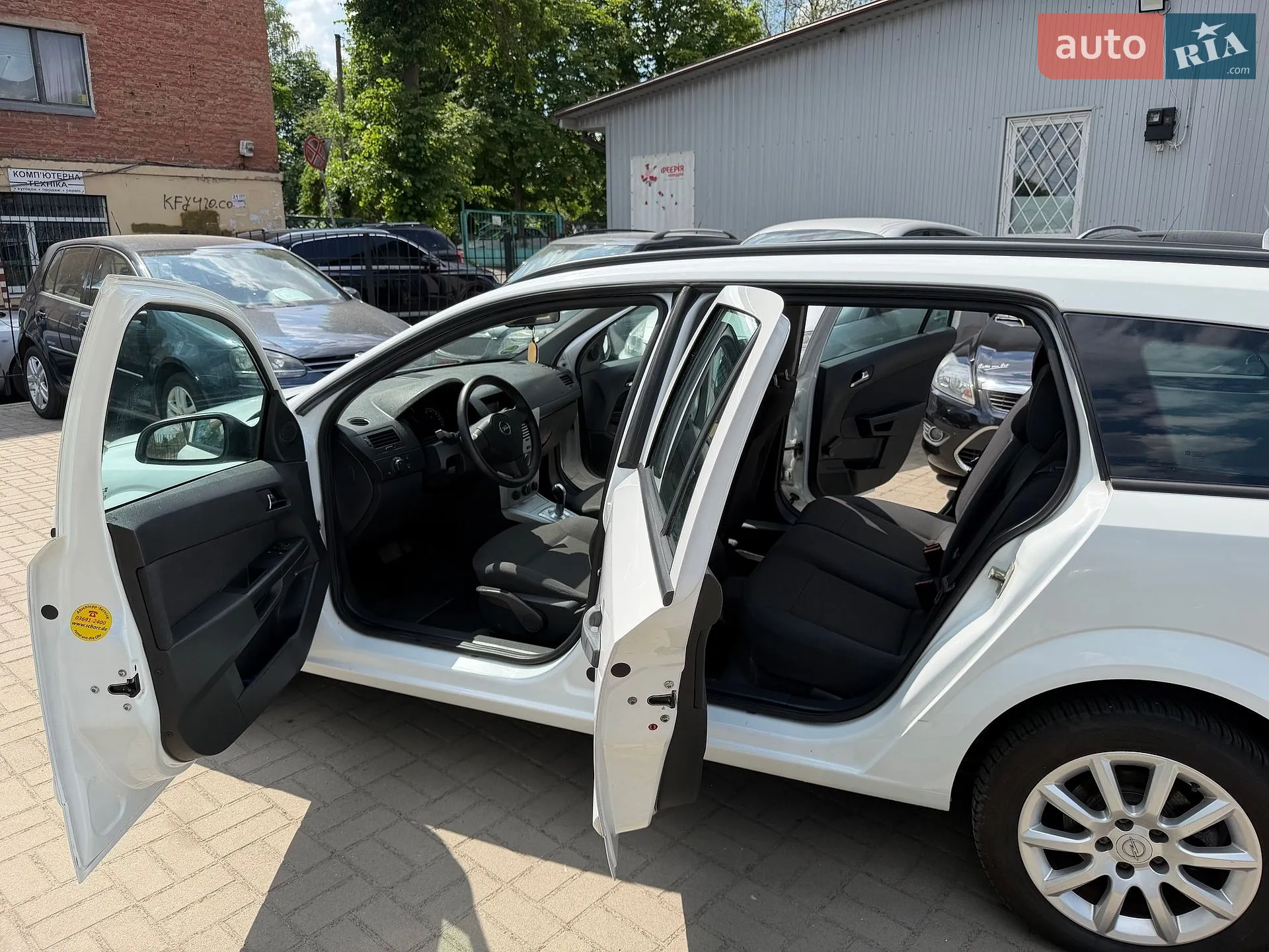2010 Opel Astra - мініатюра 23