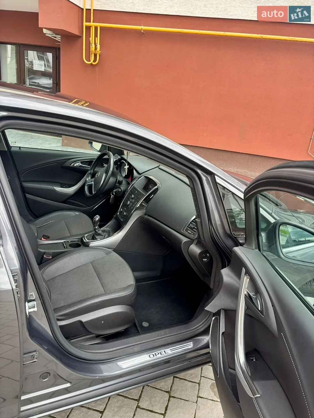 2010 Opel Astra - мініатюра 12