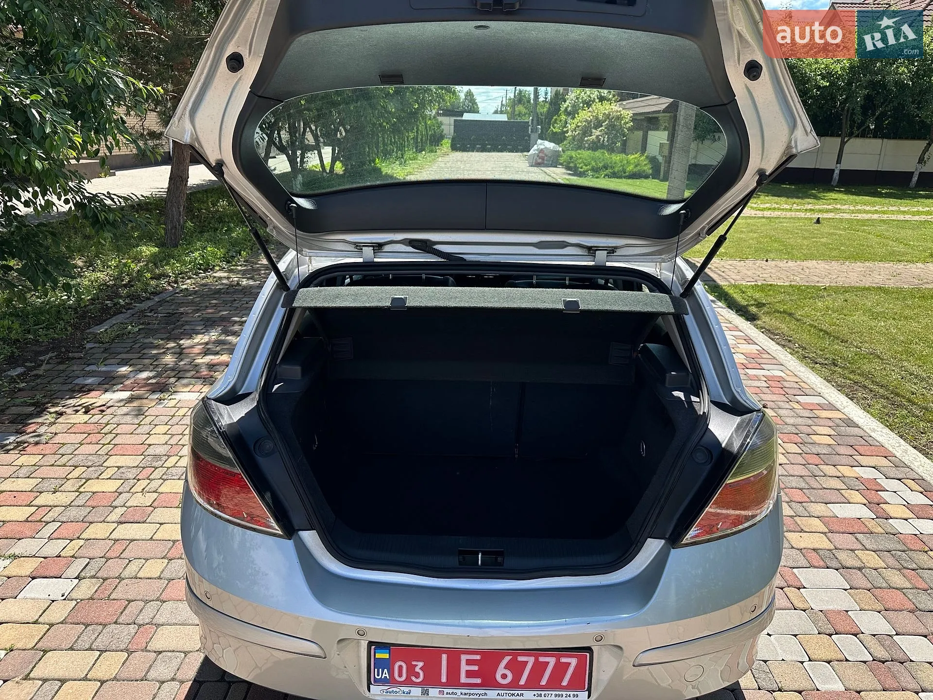 2010 Opel Astra - мініатюра 9