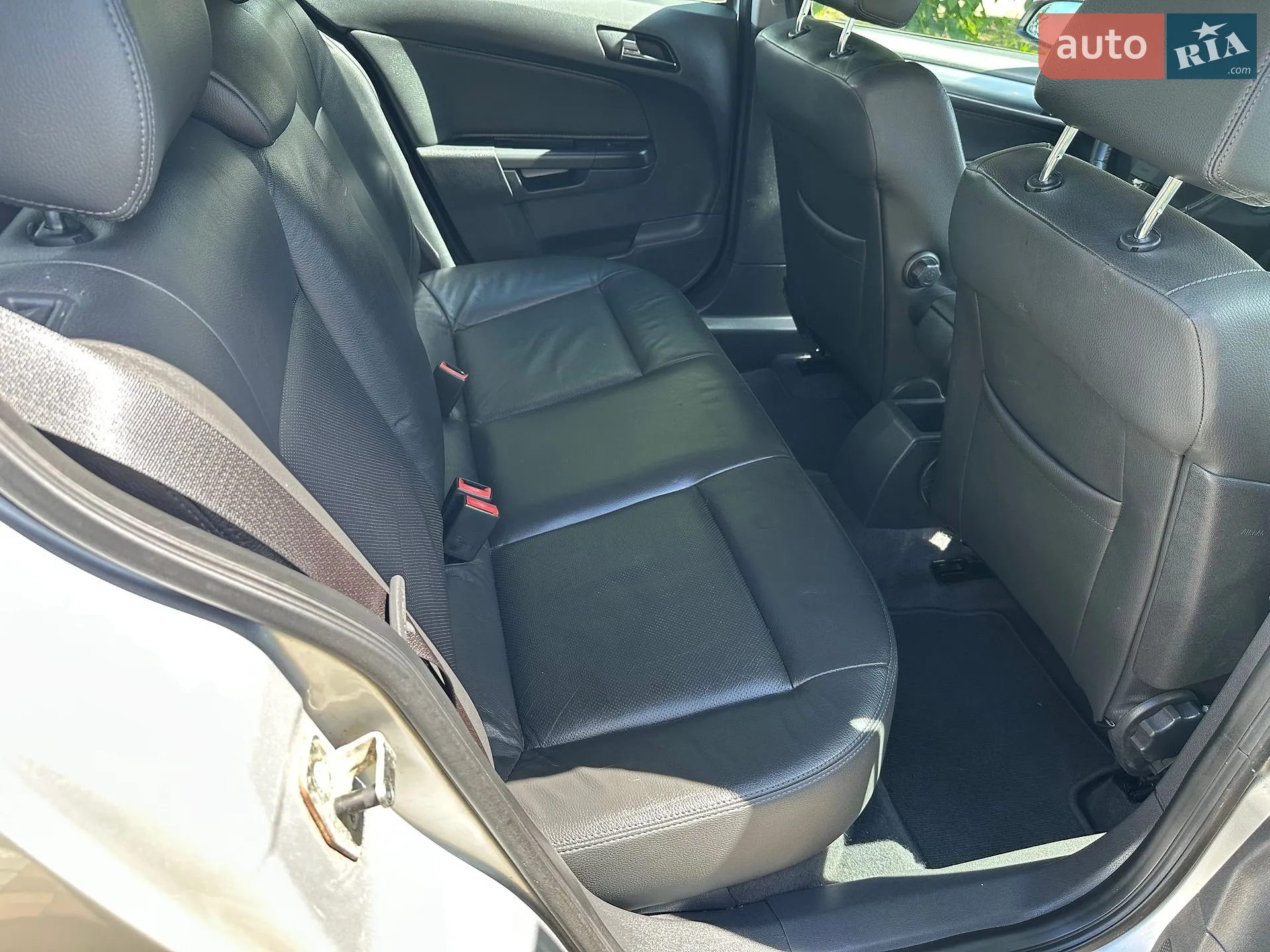2010 Opel Astra - мініатюра 13