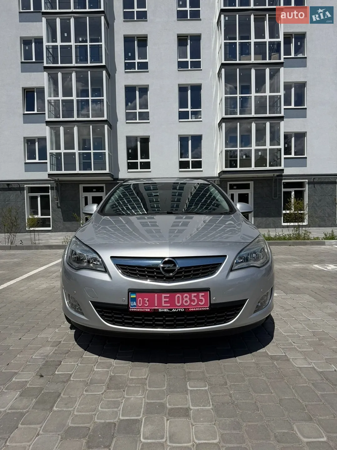2011 Opel Astra - фото 1