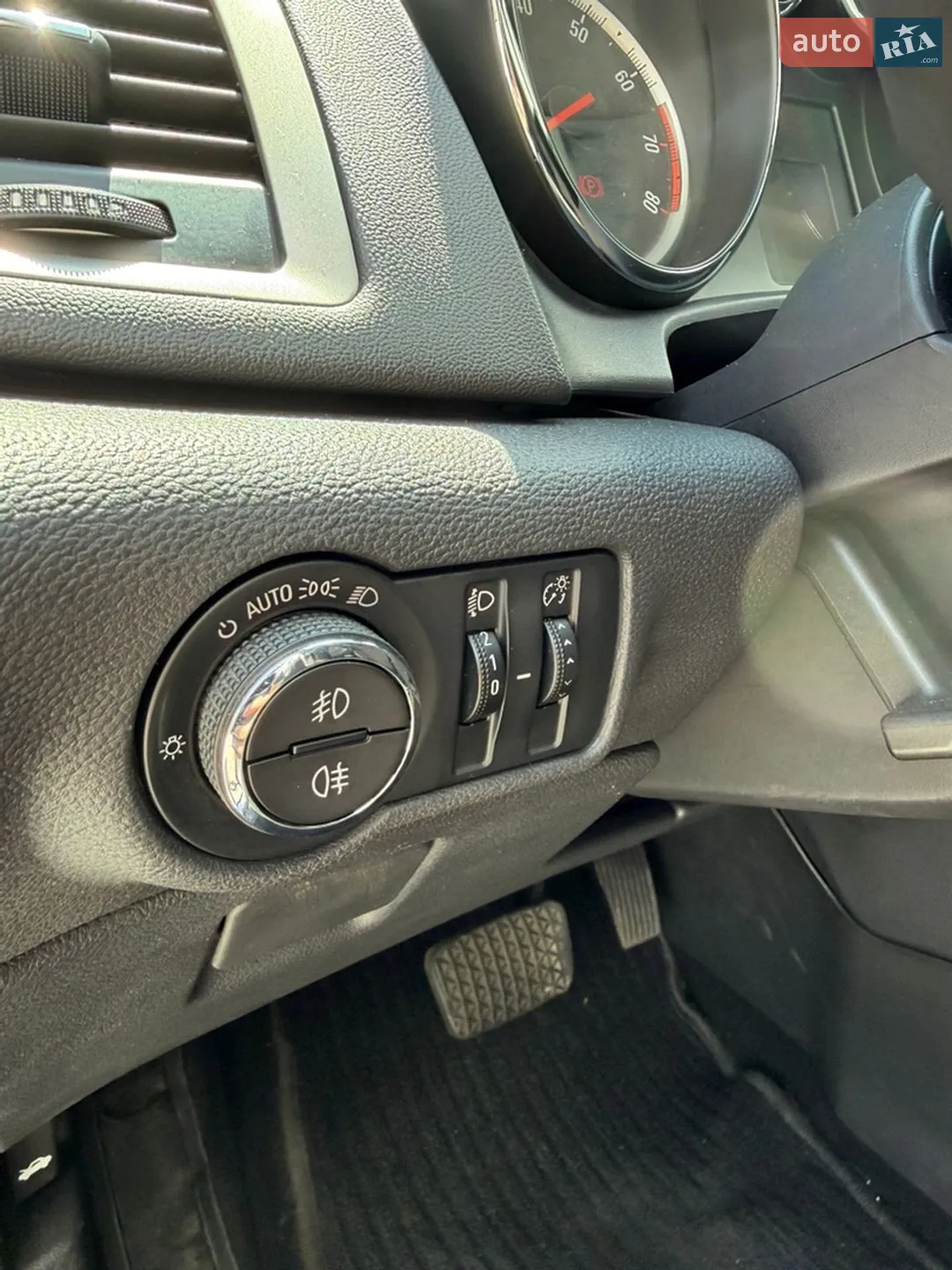 2011 Opel Astra - мініатюра 26