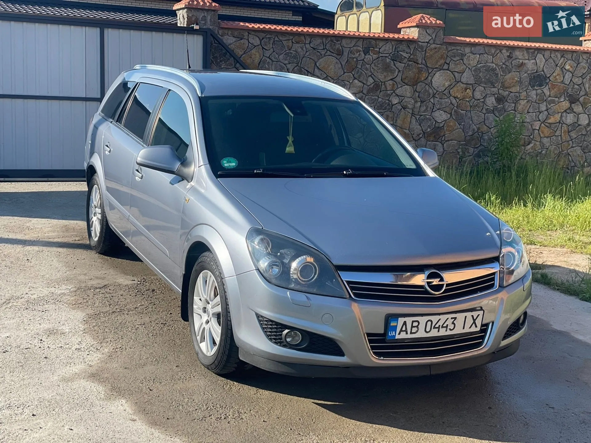 2010 Opel Astra - мініатюра 2