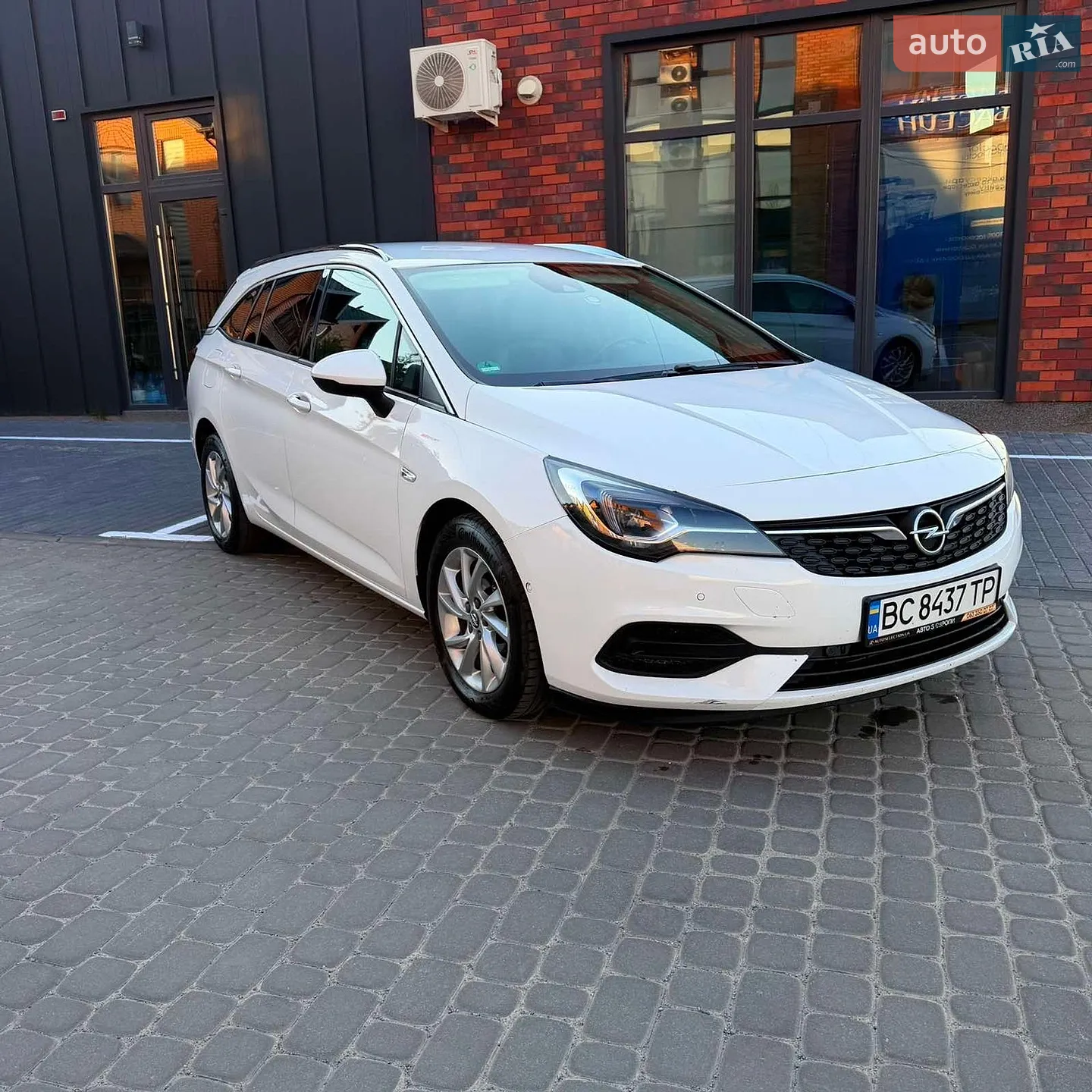 2020 Opel Astra - фото 1