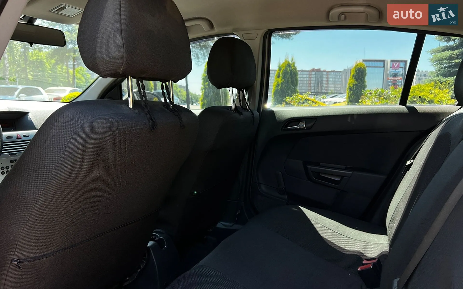 2011 Opel Astra - мініатюра 24