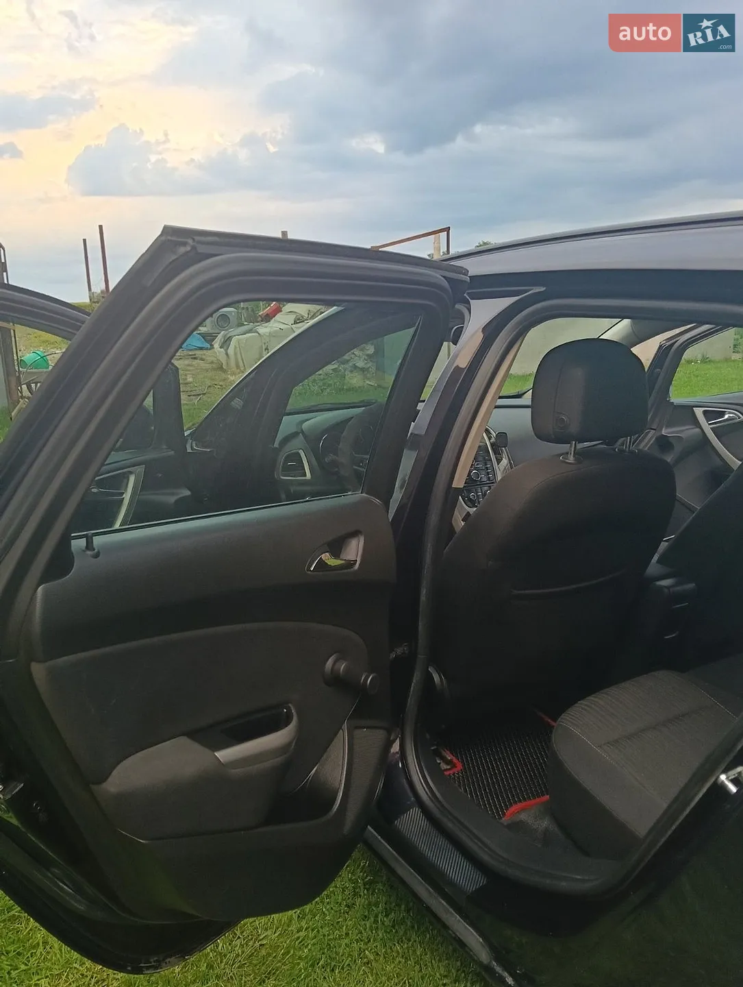2011 Opel Astra - мініатюра 6