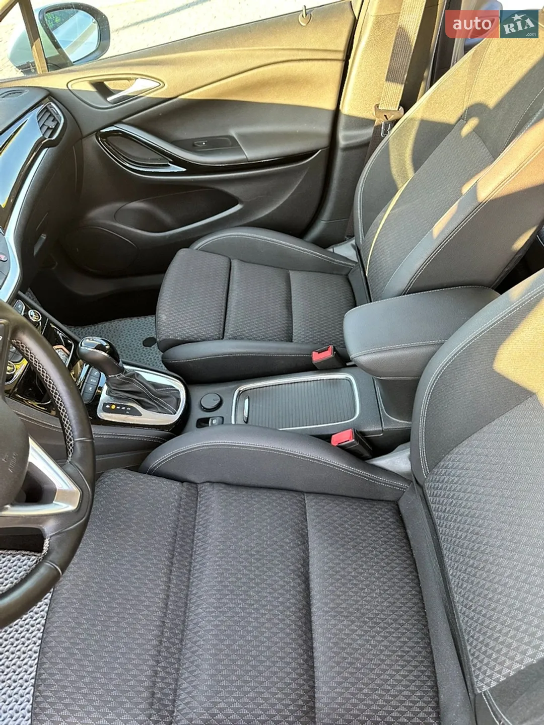 2018 Opel Astra - мініатюра 13