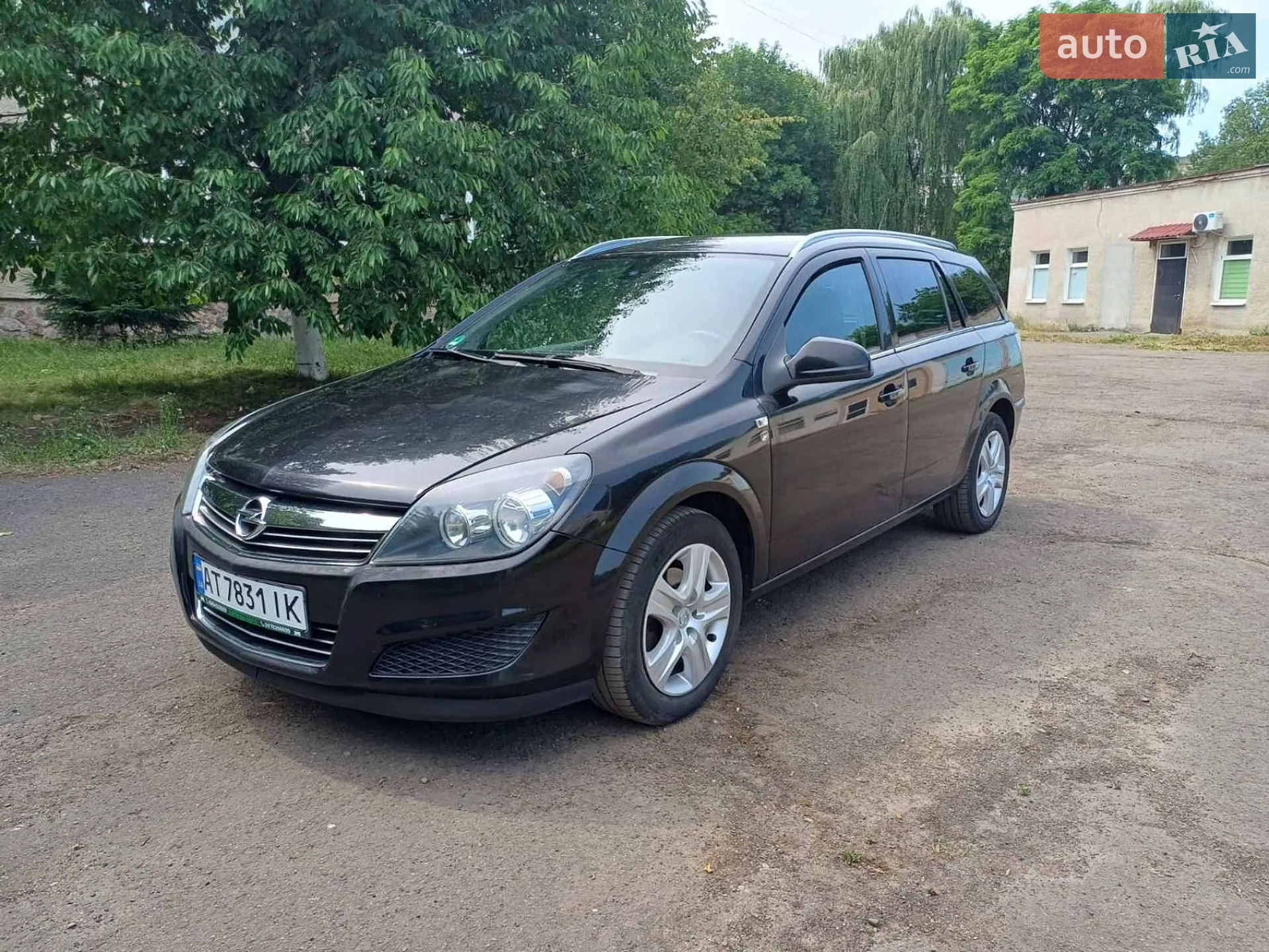 2010 Opel Astra - мініатюра 2
