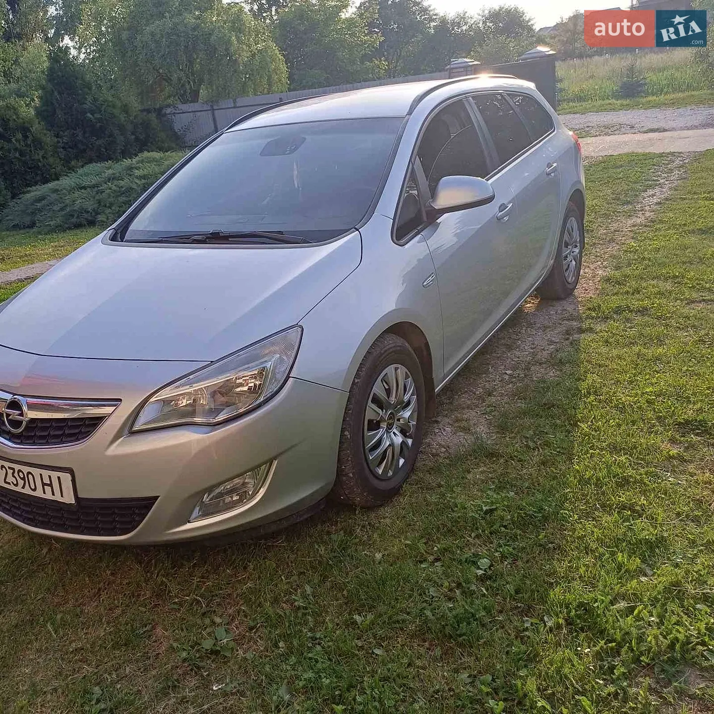 2011 Opel Astra - мініатюра 2