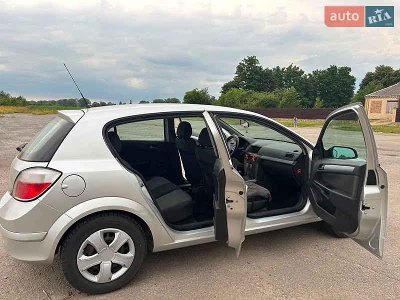 Opel Astra 2004