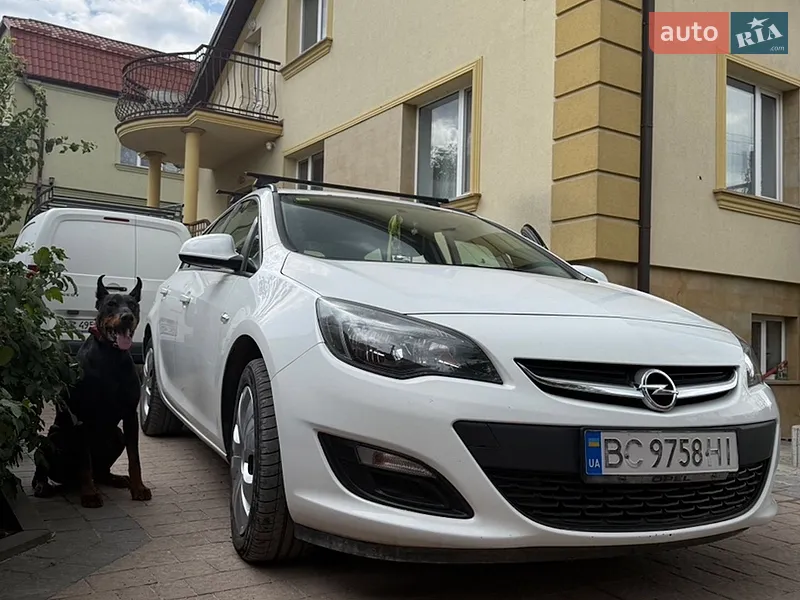 Opel Astra 2014