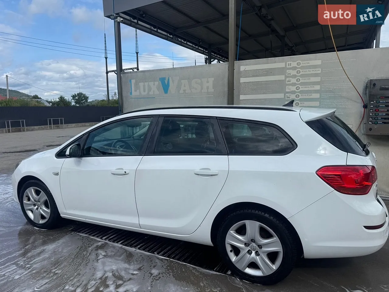 2010 Opel Astra - мініатюра 14