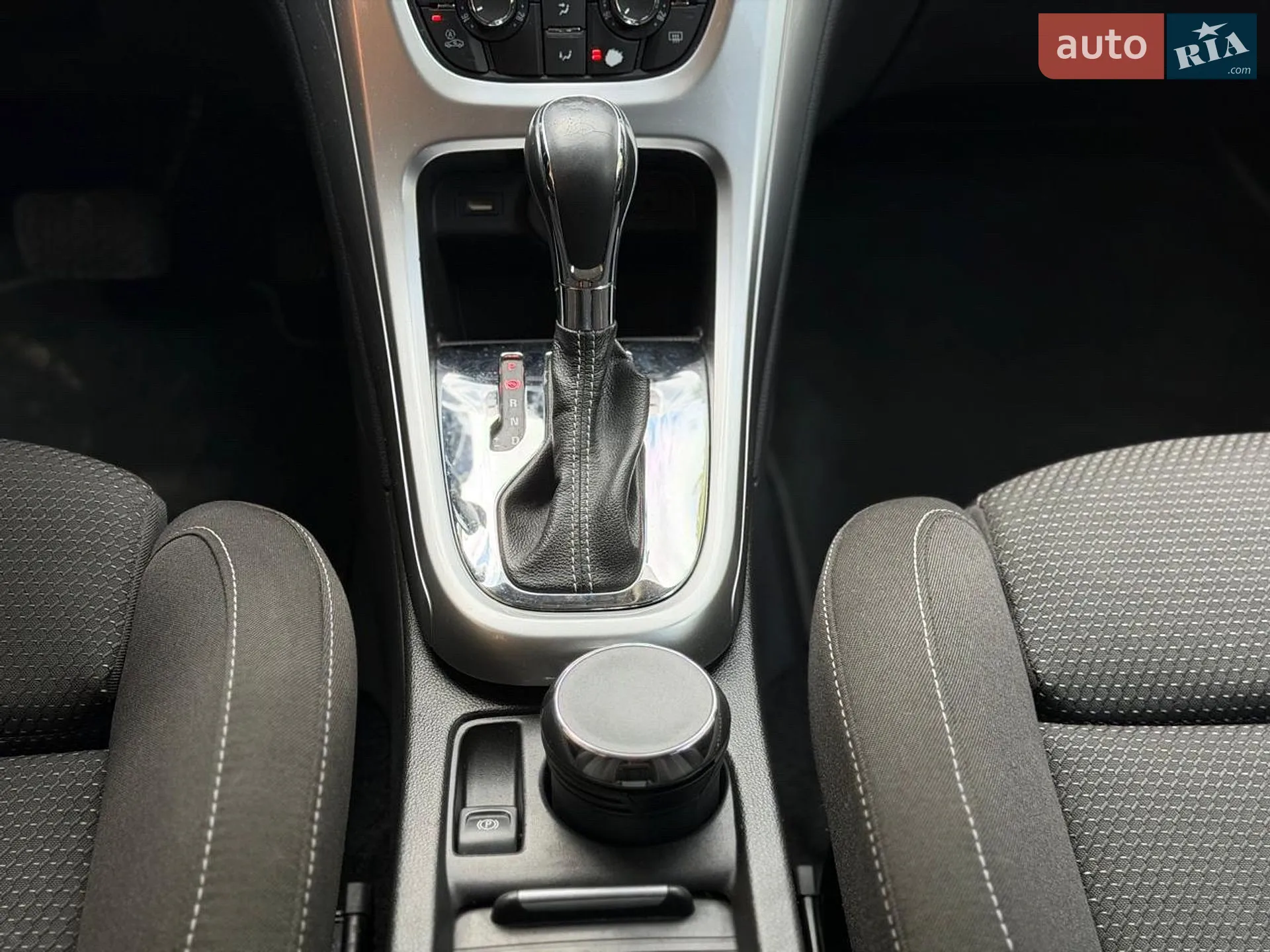 2011 Opel Astra - мініатюра 24