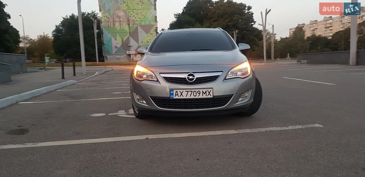2012 Opel Astra - мініатюра 32