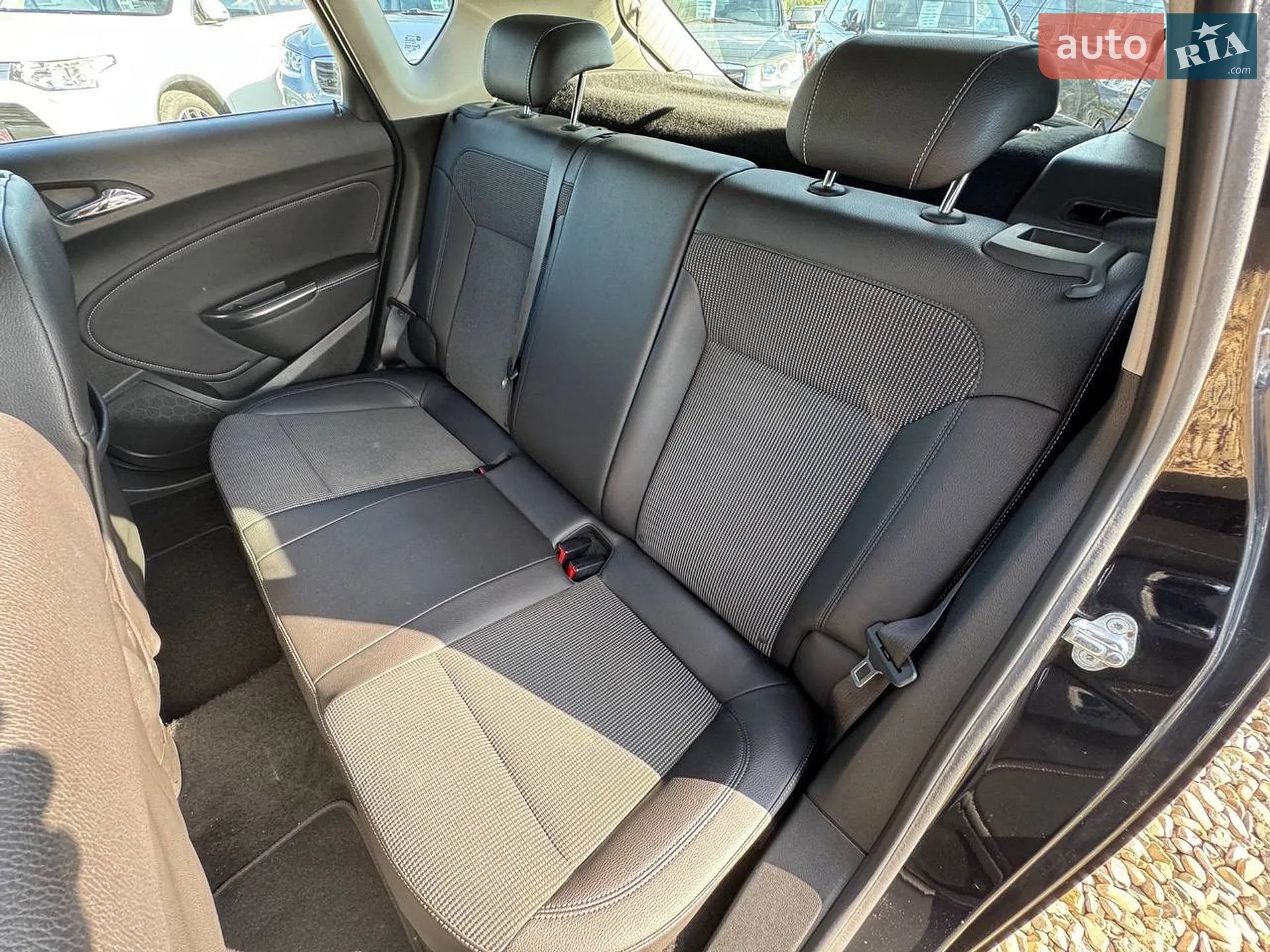2010 Opel Astra - мініатюра 42