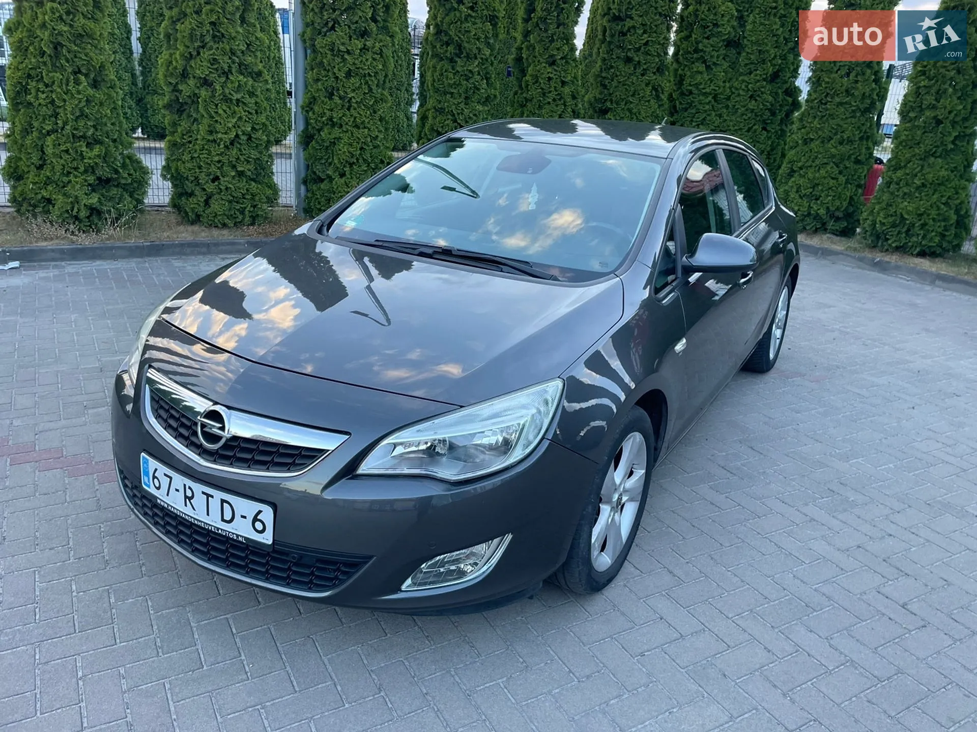 2010 Opel Astra - мініатюра 16