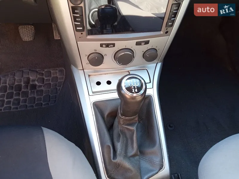 Opel Astra 2010