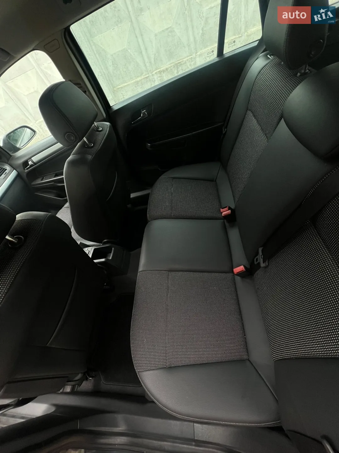 2010 Opel Astra - мініатюра 13