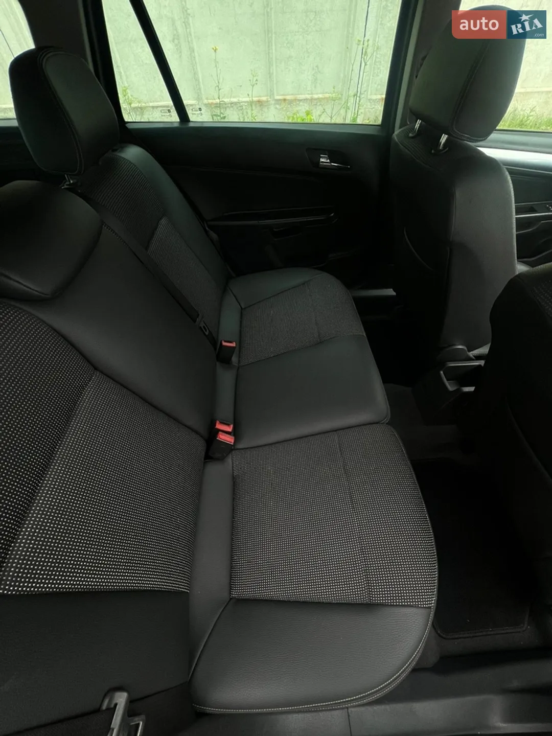 2010 Opel Astra - мініатюра 14