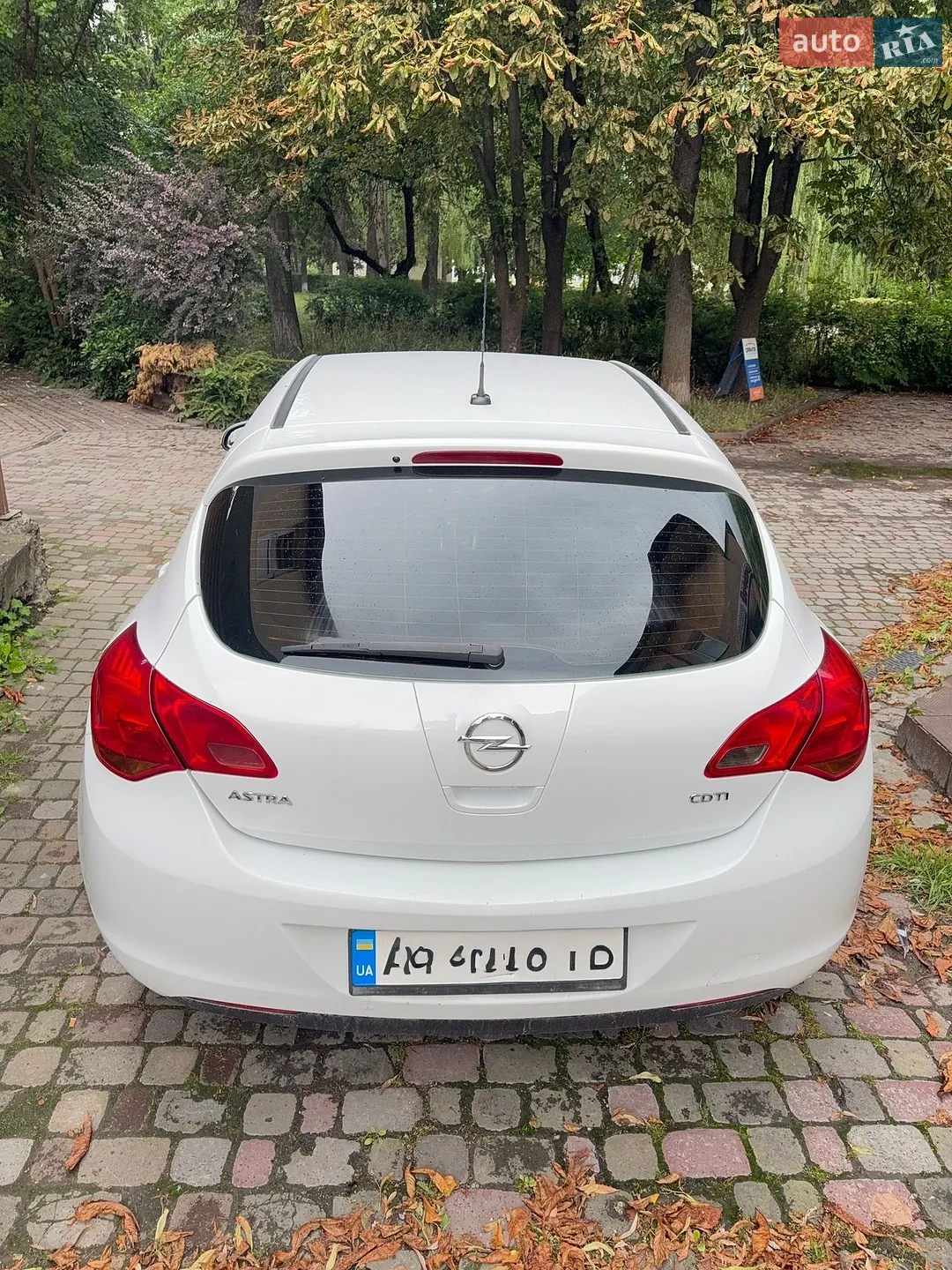2010 Opel Astra - мініатюра 2