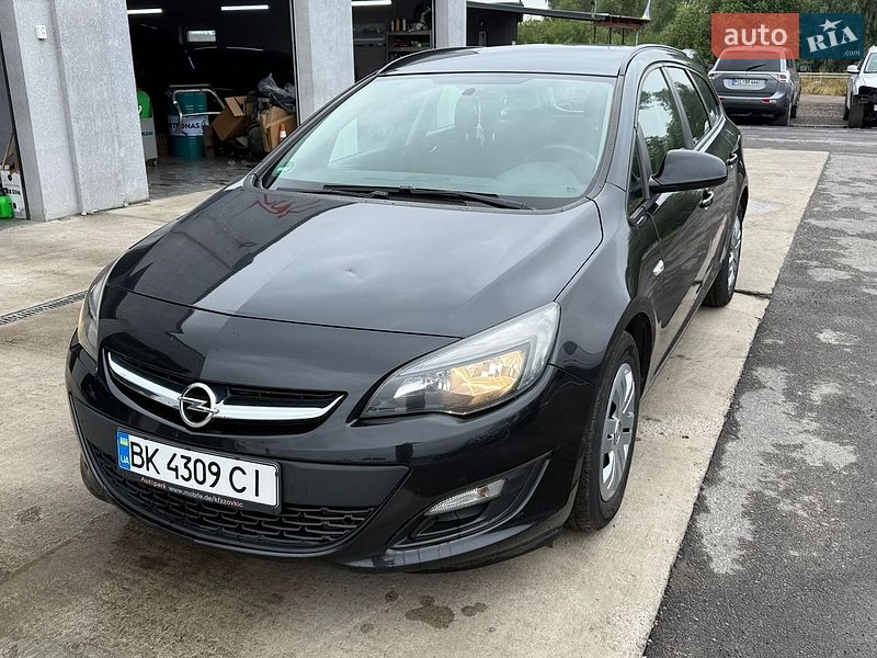 Opel Astra, photos from the listing