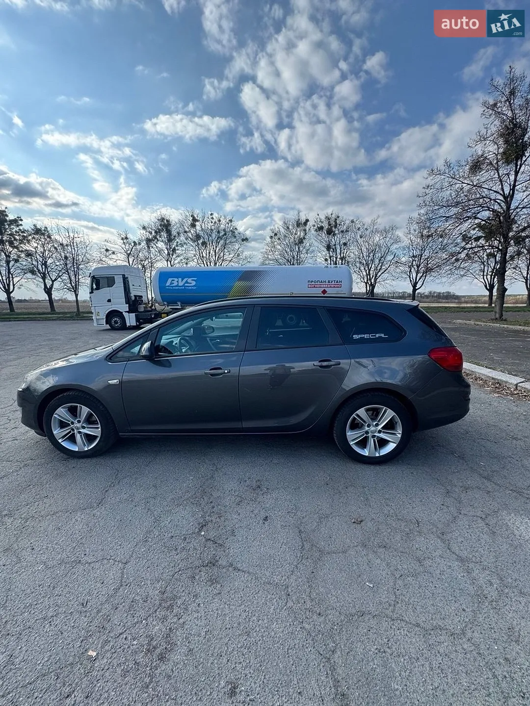 2011 Opel Astra - мініатюра 2