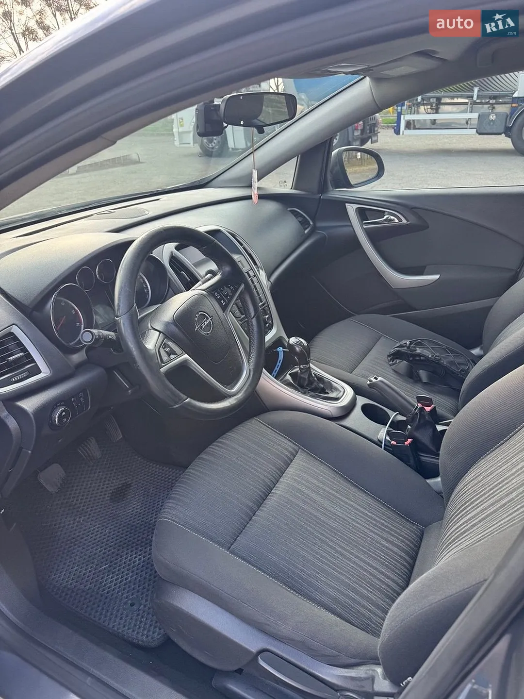 2011 Opel Astra - мініатюра 12