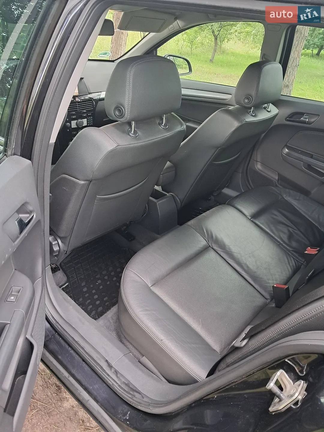 2010 Opel Astra - мініатюра 7