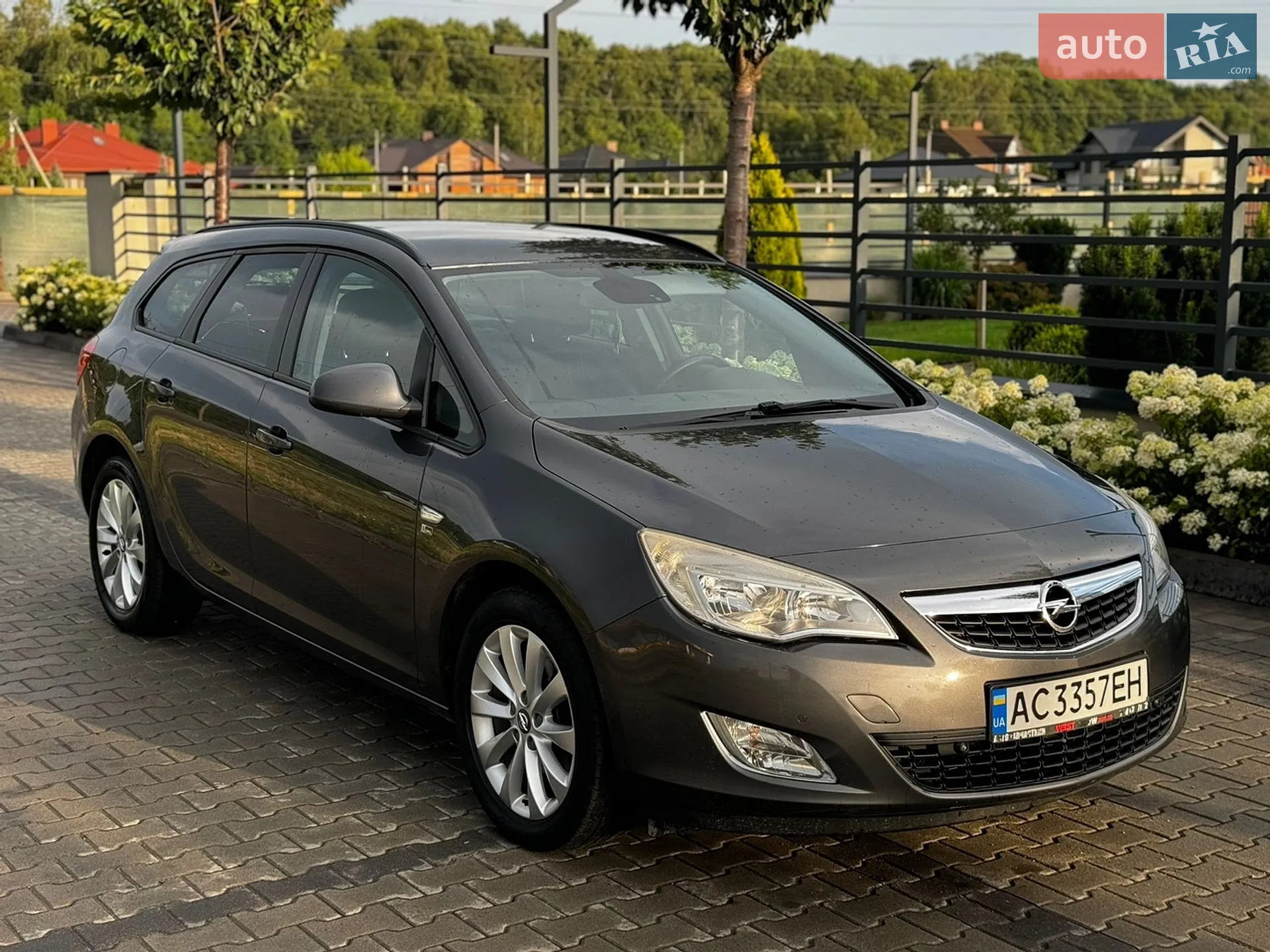 2012 Opel Astra - мініатюра 2