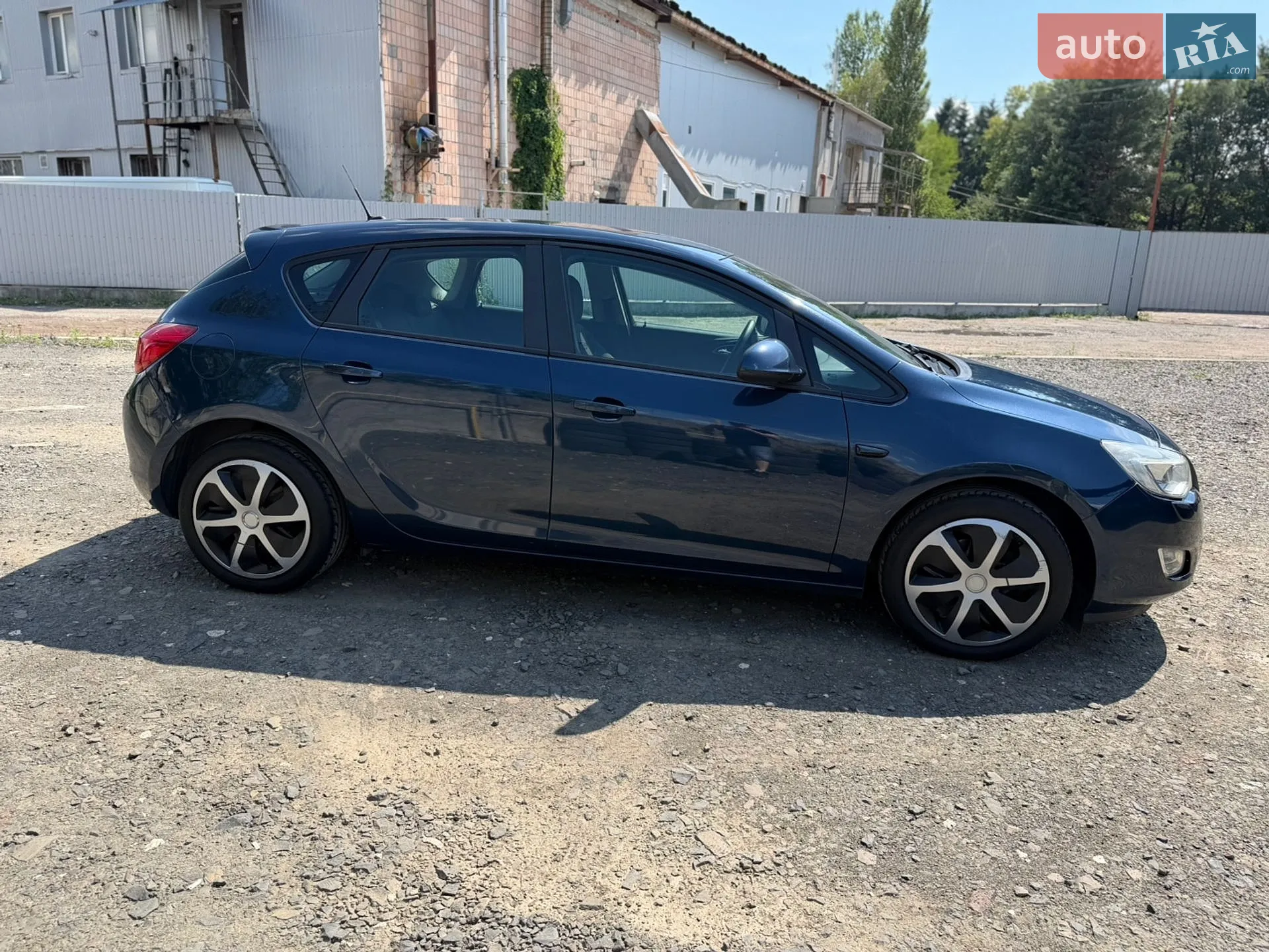2010 Opel Astra - мініатюра 5