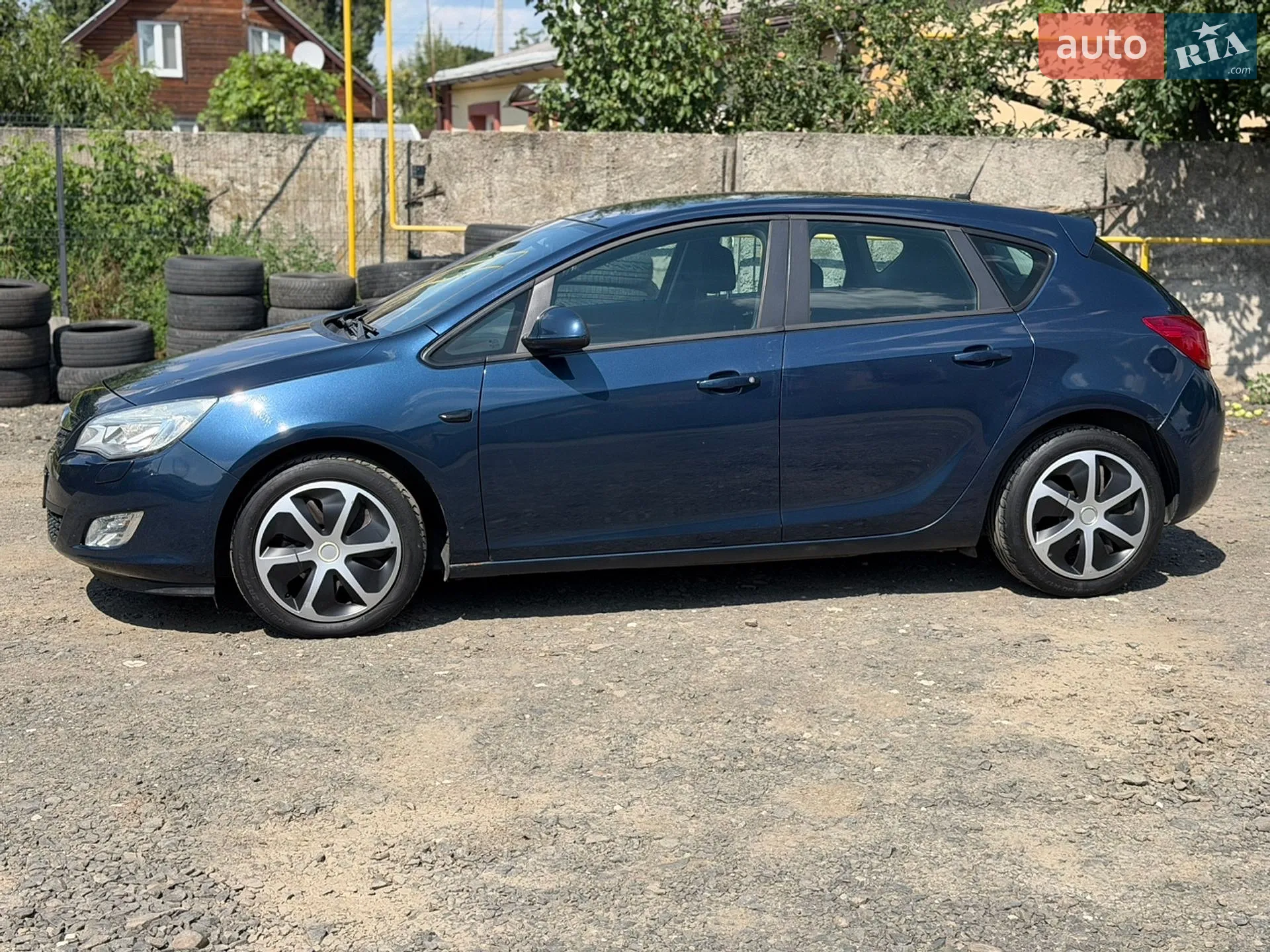 2010 Opel Astra - мініатюра 2