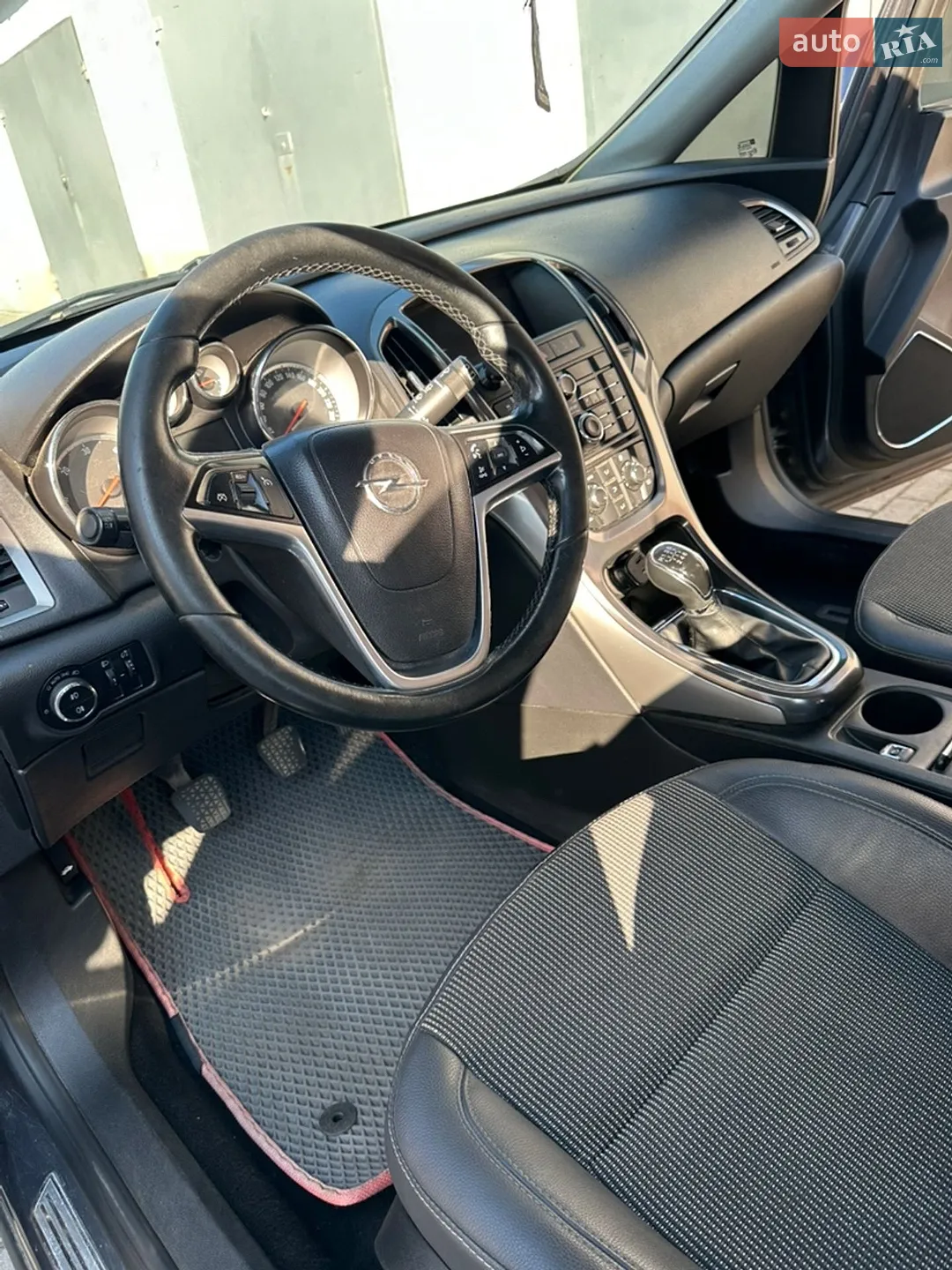 2011 Opel Astra - мініатюра 6