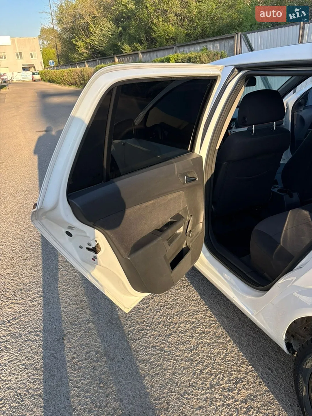 2010 Opel Astra - мініатюра 24