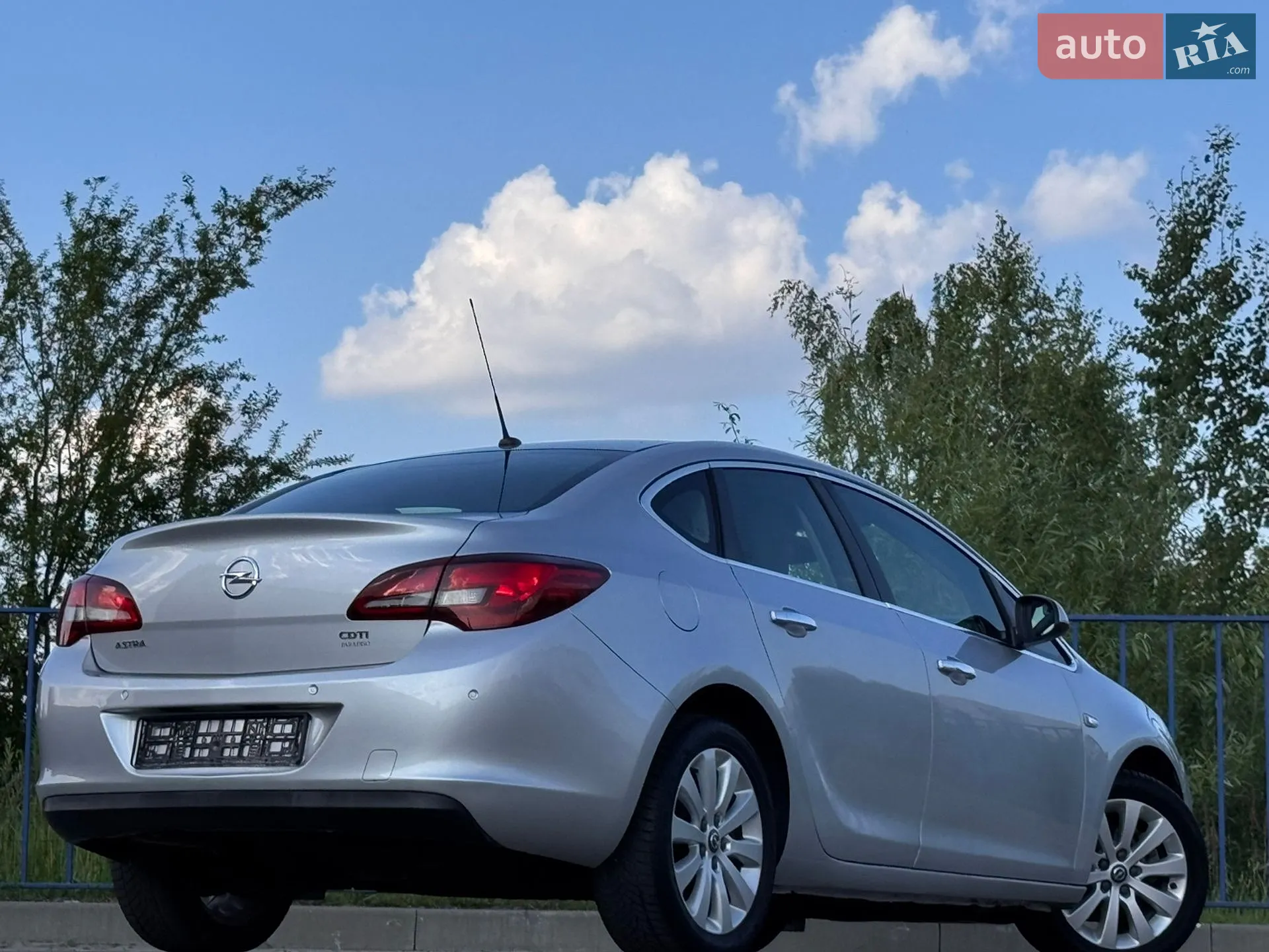 2013 Opel Astra - мініатюра 23