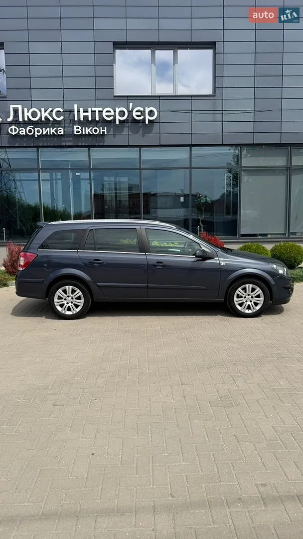 2010 Opel Astra - мініатюра 3
