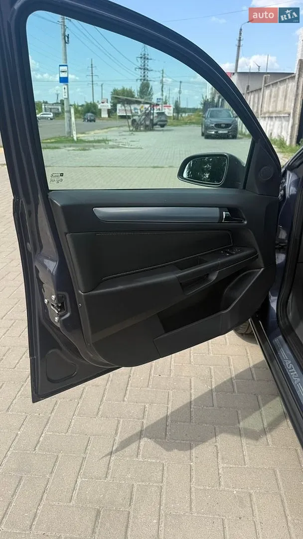 2010 Opel Astra - мініатюра 36