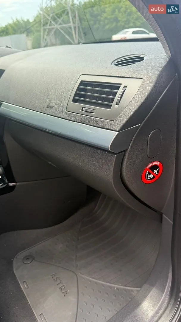 2010 Opel Astra - мініатюра 45