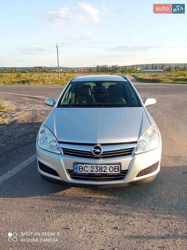 2010 Opel Astra - мініатюра 11